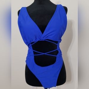 SWIM SUIT NWT